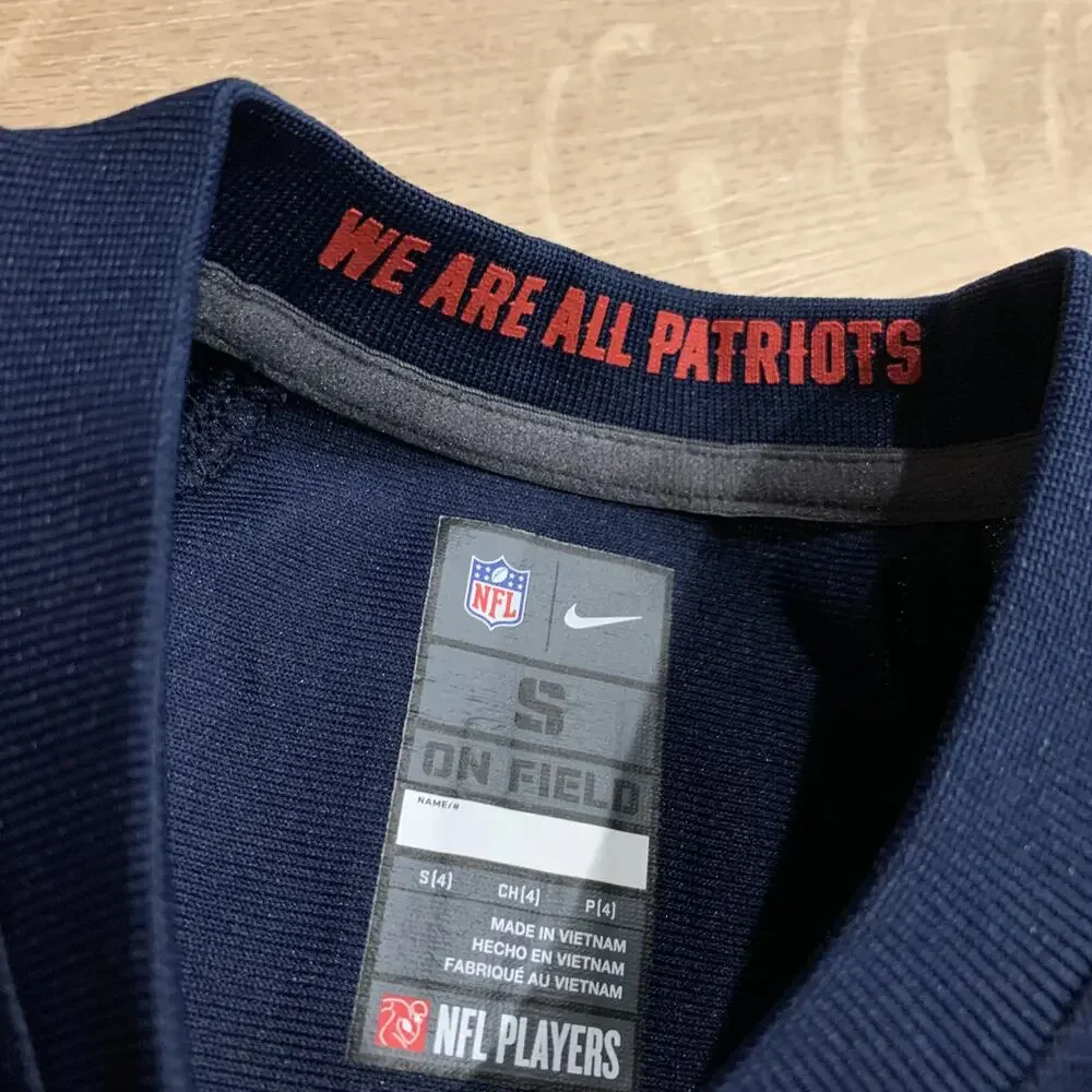 Nike NFL New England Patriots Mac Jones #10 Jersey Kids Boys Small S (4 Yrs) 4T
